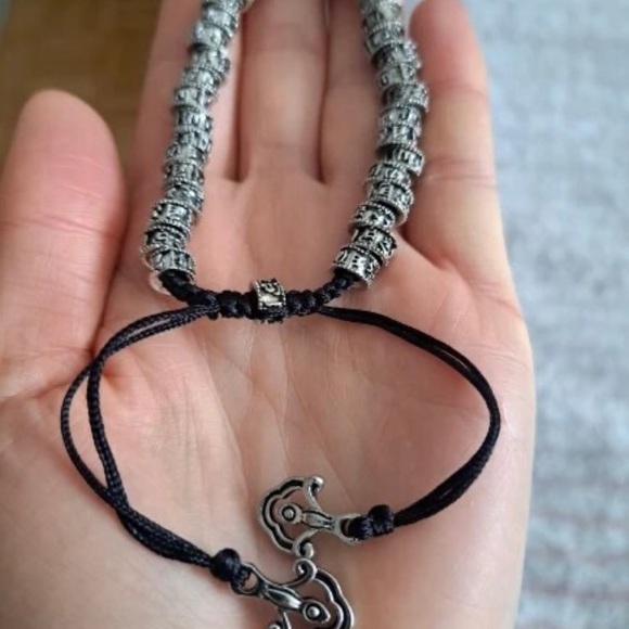 OM MANI PADME HUM SILVER BEAD UNISEX BRACELET - Picture 9 of 10